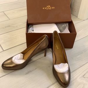 Coach Rosey Soft Foil Metallic rounded toe pumps.